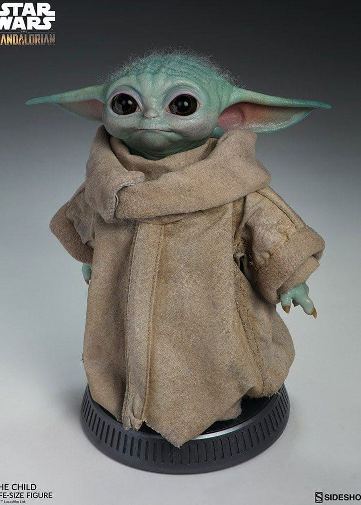 Grogu, the Child in Lebensgröße (42 cm)