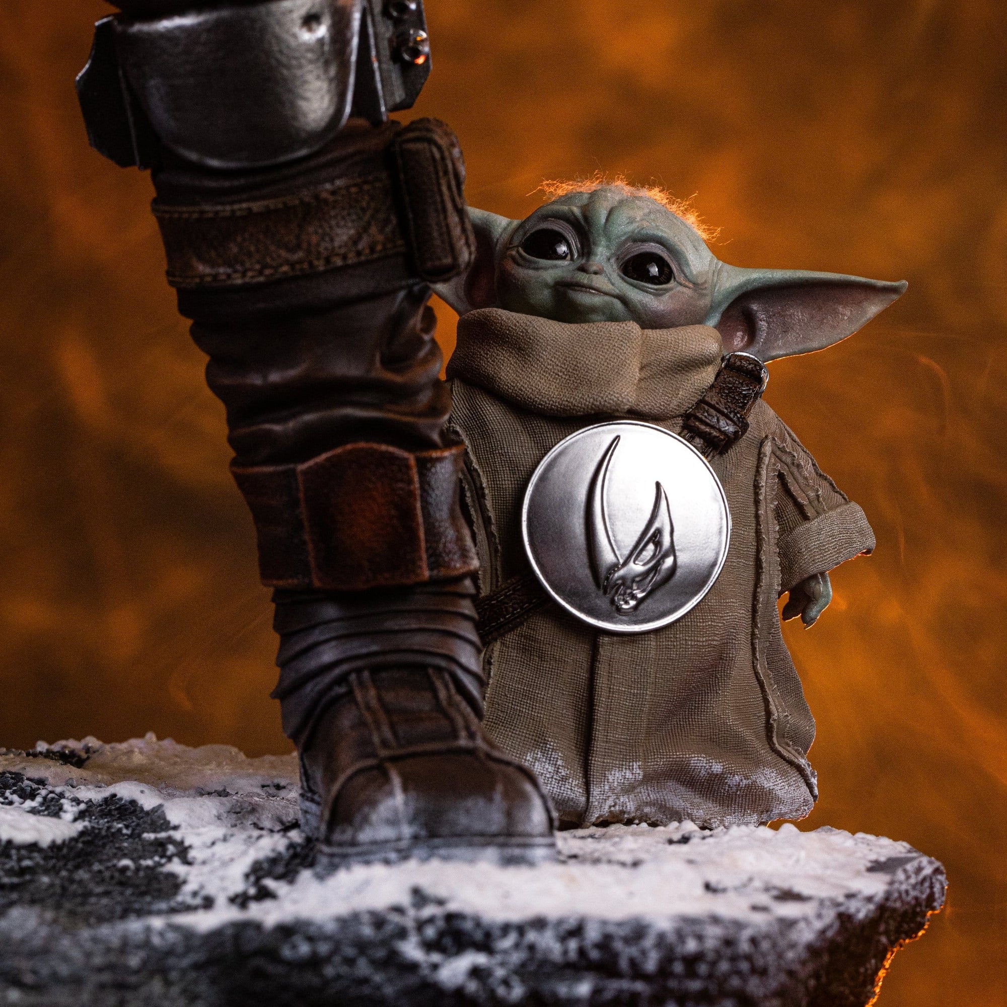 The Mandalorian & Grogu (Legacy Replica Statue 1/4)